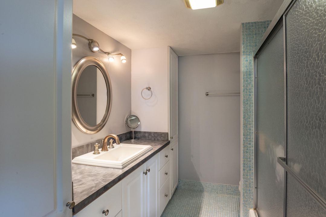 For Sale: $149,900 (2 beds, 2 baths, 1110 Square Feet)