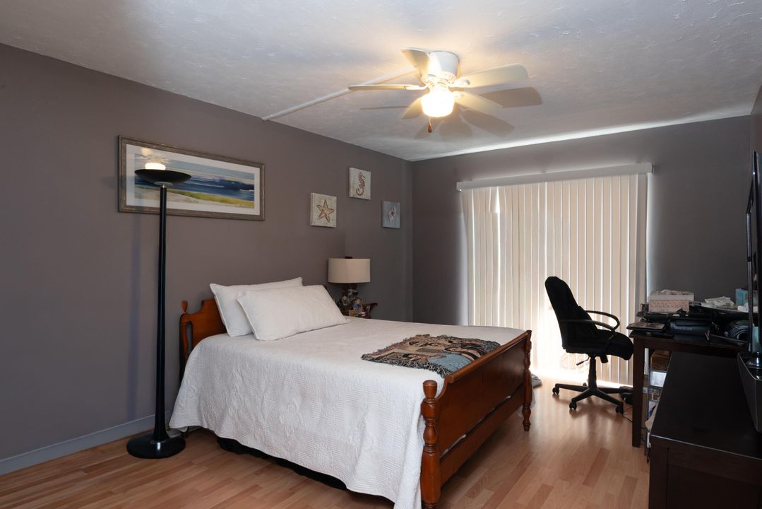 For Sale: $149,900 (2 beds, 2 baths, 1110 Square Feet)