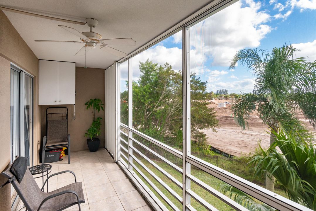 For Sale: $149,900 (2 beds, 2 baths, 1110 Square Feet)