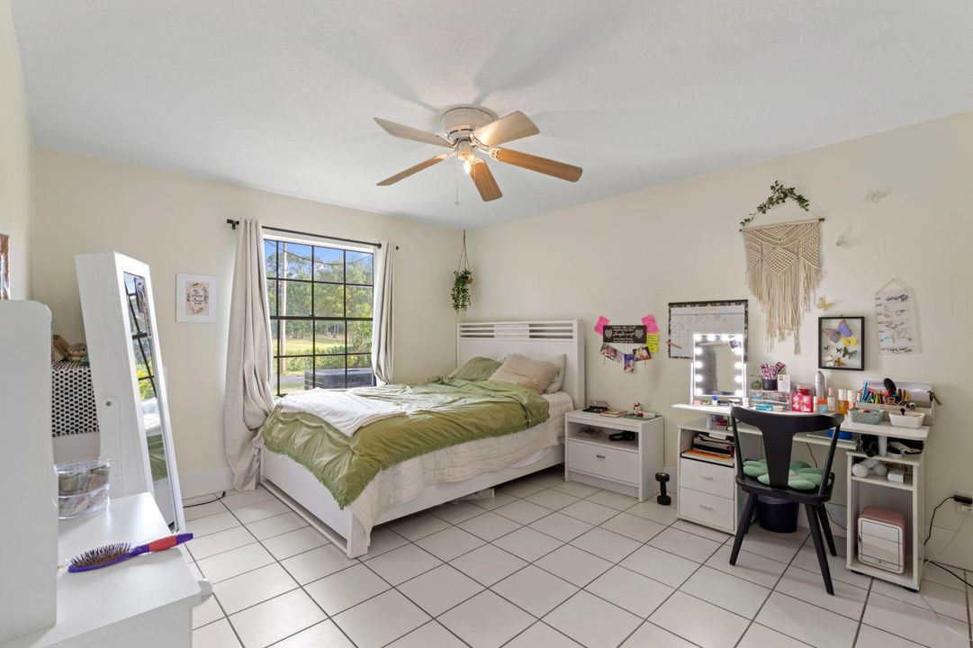 待售: $689,500 (4 贝兹, 2 浴室, 2419 平方英尺)