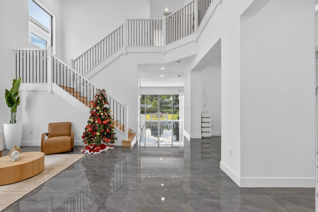 待售: $1,850,000 (5 贝兹, 7 浴室, 4484 平方英尺)