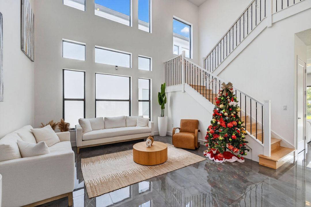 待售: $1,850,000 (5 贝兹, 7 浴室, 4484 平方英尺)