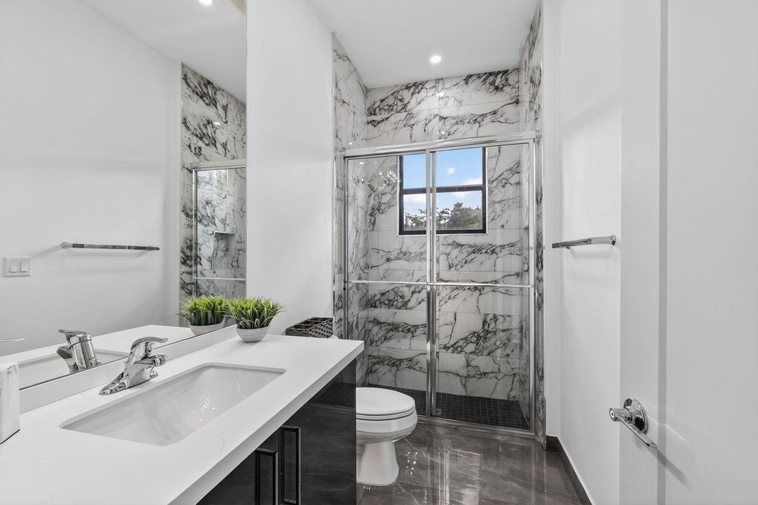 待售: $1,850,000 (5 贝兹, 7 浴室, 4484 平方英尺)