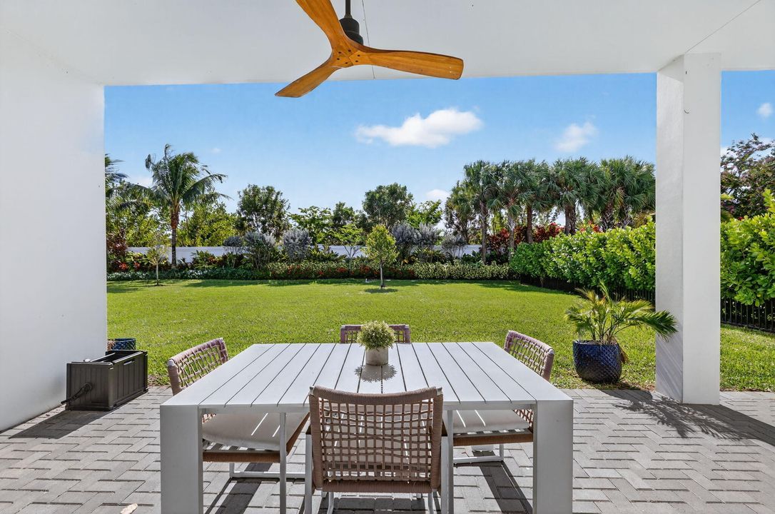 待售: $1,850,000 (5 贝兹, 7 浴室, 4484 平方英尺)