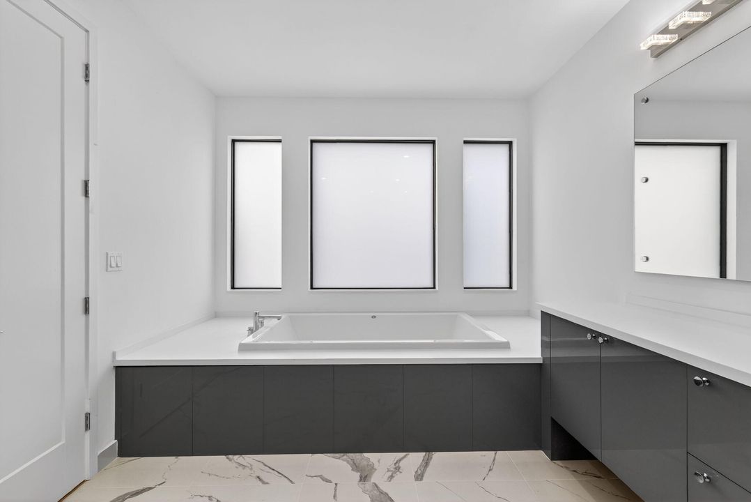 待售: $1,850,000 (5 贝兹, 7 浴室, 4484 平方英尺)