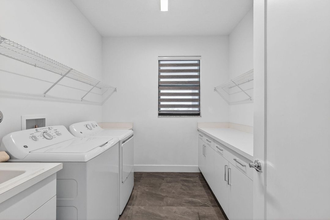 待售: $1,850,000 (5 贝兹, 7 浴室, 4484 平方英尺)