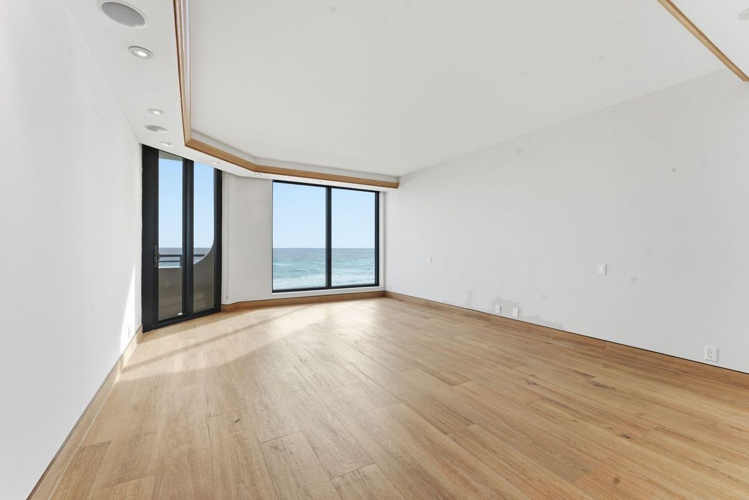 En Venta: $4,800,000 (3 camas, 3 baños, 2945 Pies cuadrados)