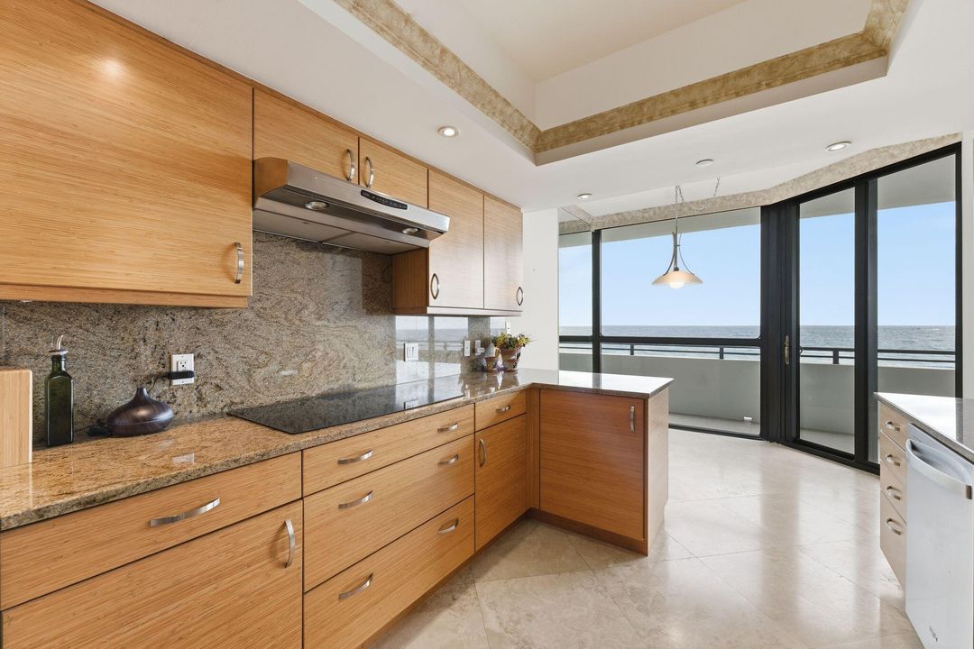 En Venta: $4,800,000 (3 camas, 3 baños, 2945 Pies cuadrados)