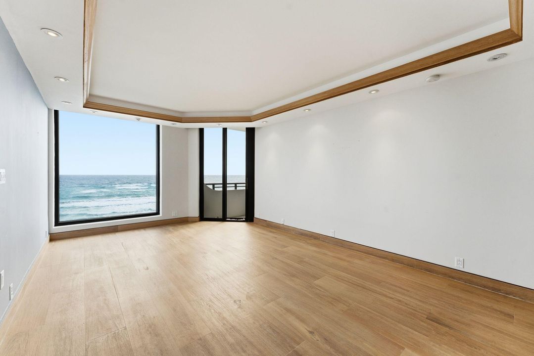 En Venta: $4,800,000 (3 camas, 3 baños, 2945 Pies cuadrados)