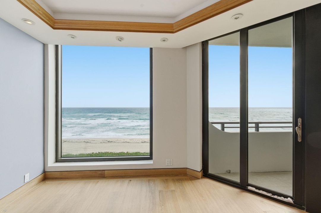 En Venta: $4,800,000 (3 camas, 3 baños, 2945 Pies cuadrados)