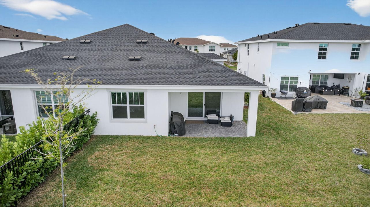 For Sale: $539,900 (3 beds, 2 baths, 1749 Square Feet)