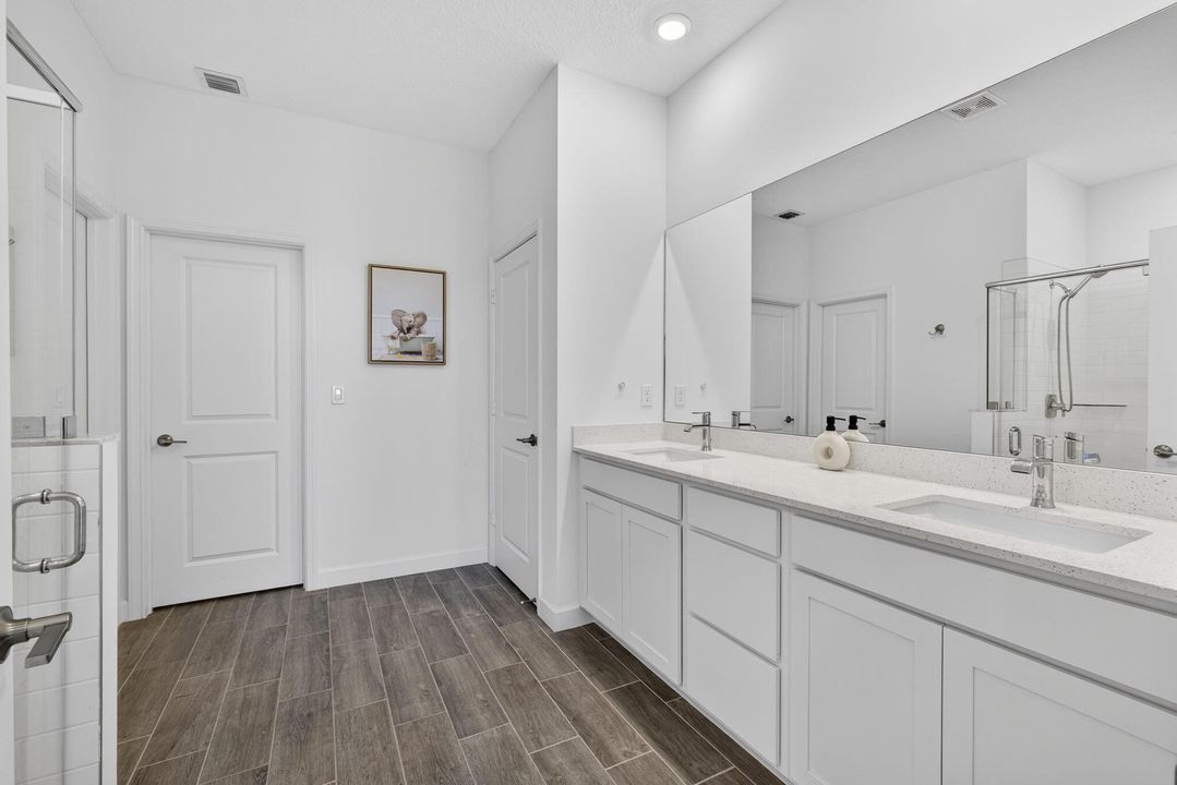 For Sale: $539,900 (3 beds, 2 baths, 1749 Square Feet)