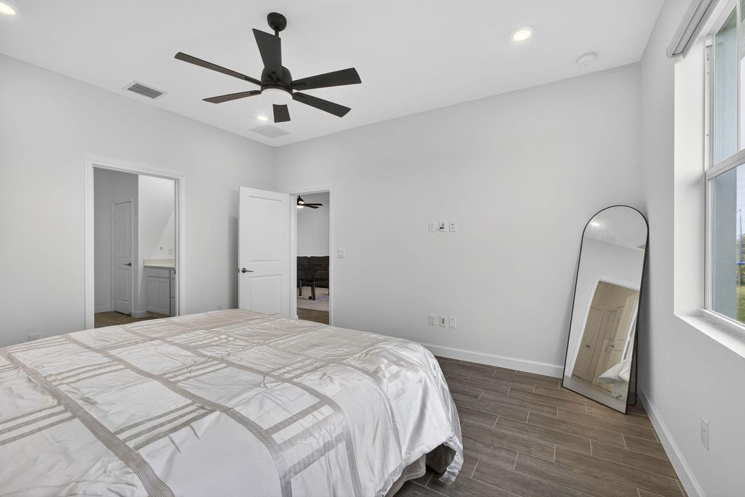 For Sale: $539,900 (3 beds, 2 baths, 1749 Square Feet)