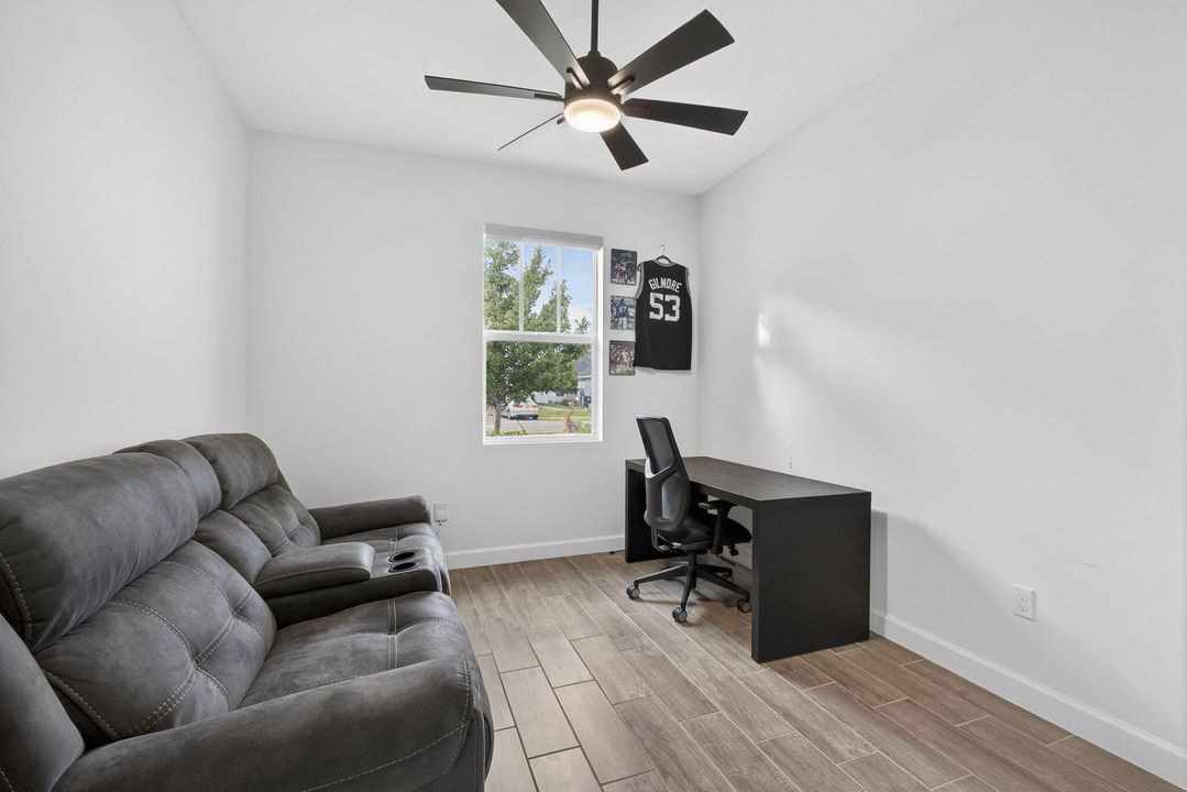 For Sale: $539,900 (3 beds, 2 baths, 1749 Square Feet)