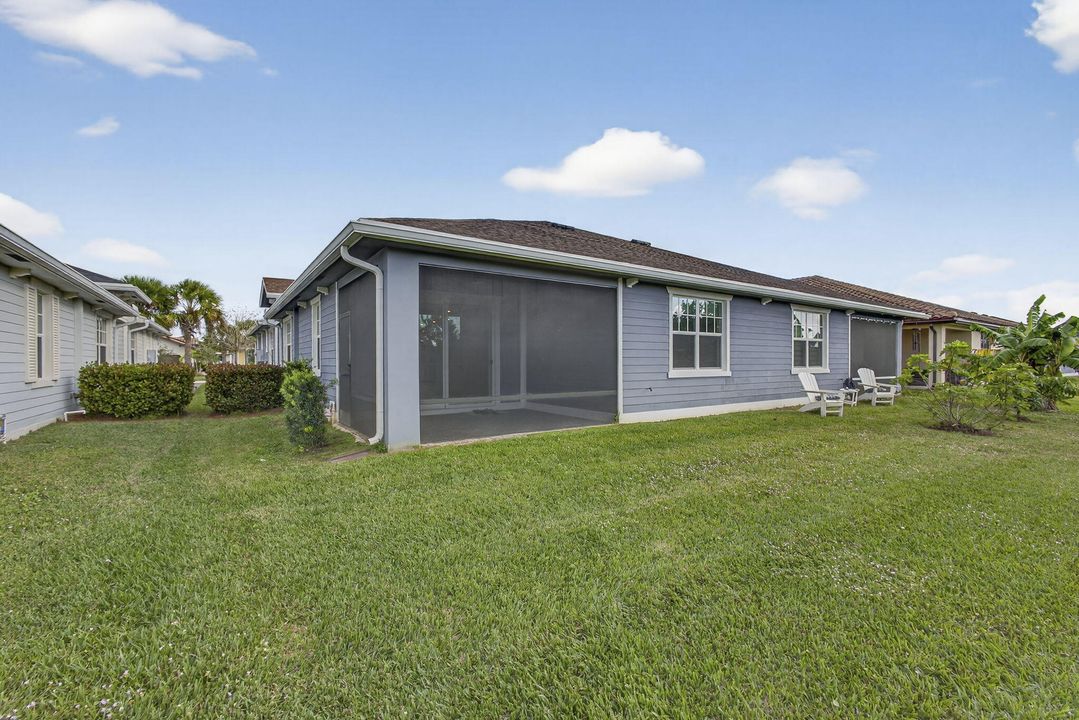 For Sale: $525,000 (3 beds, 2 baths, 1952 Square Feet)