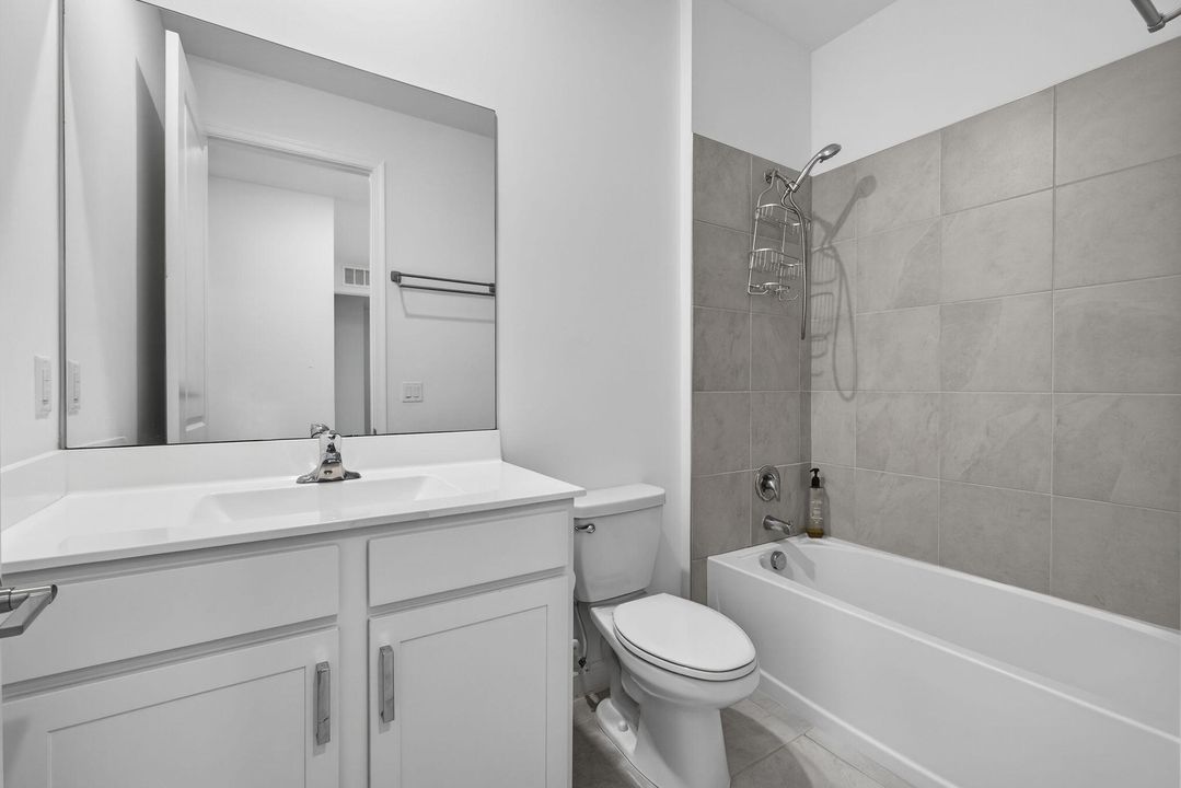 For Sale: $525,000 (3 beds, 2 baths, 1952 Square Feet)