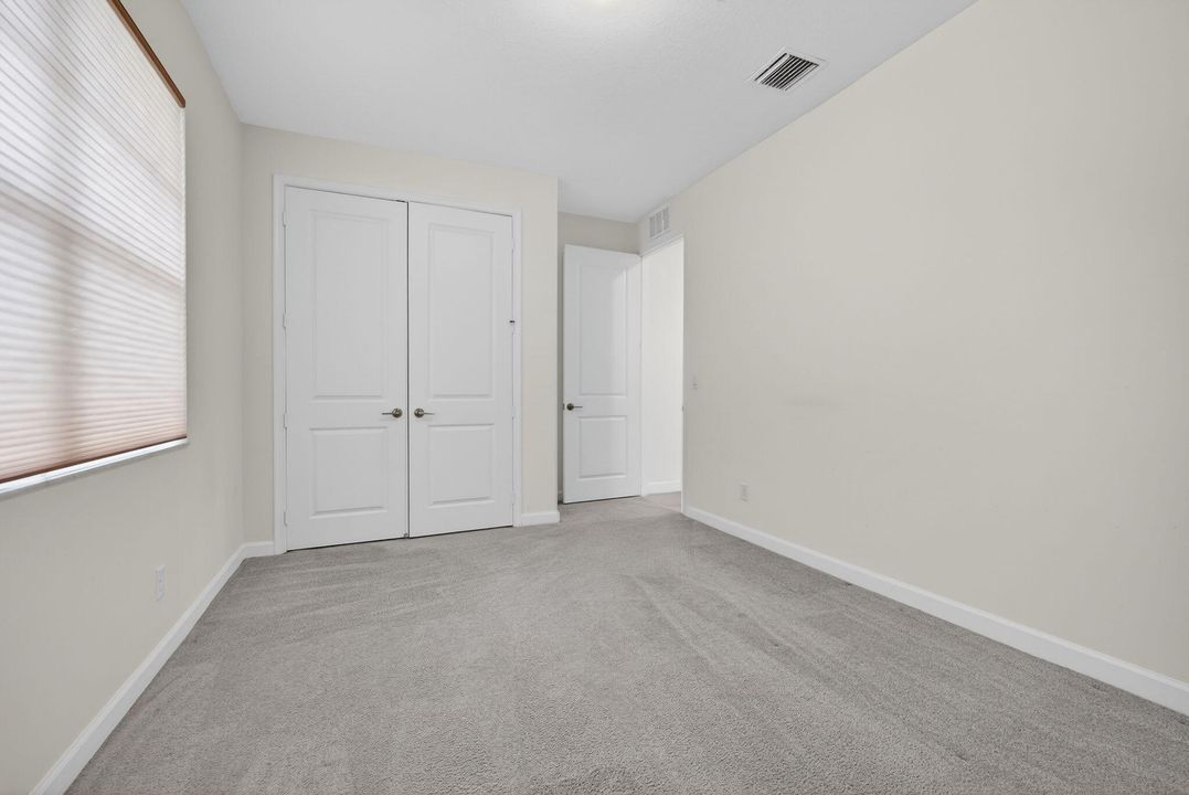 For Sale: $525,000 (3 beds, 2 baths, 1952 Square Feet)