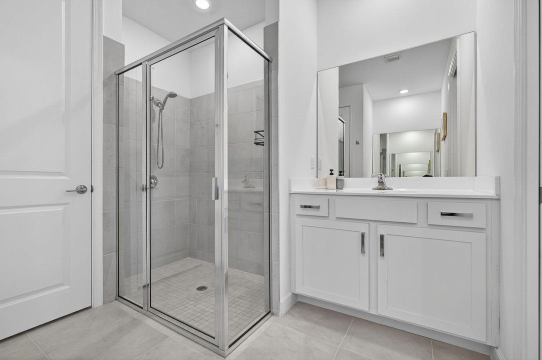 For Sale: $525,000 (3 beds, 2 baths, 1952 Square Feet)