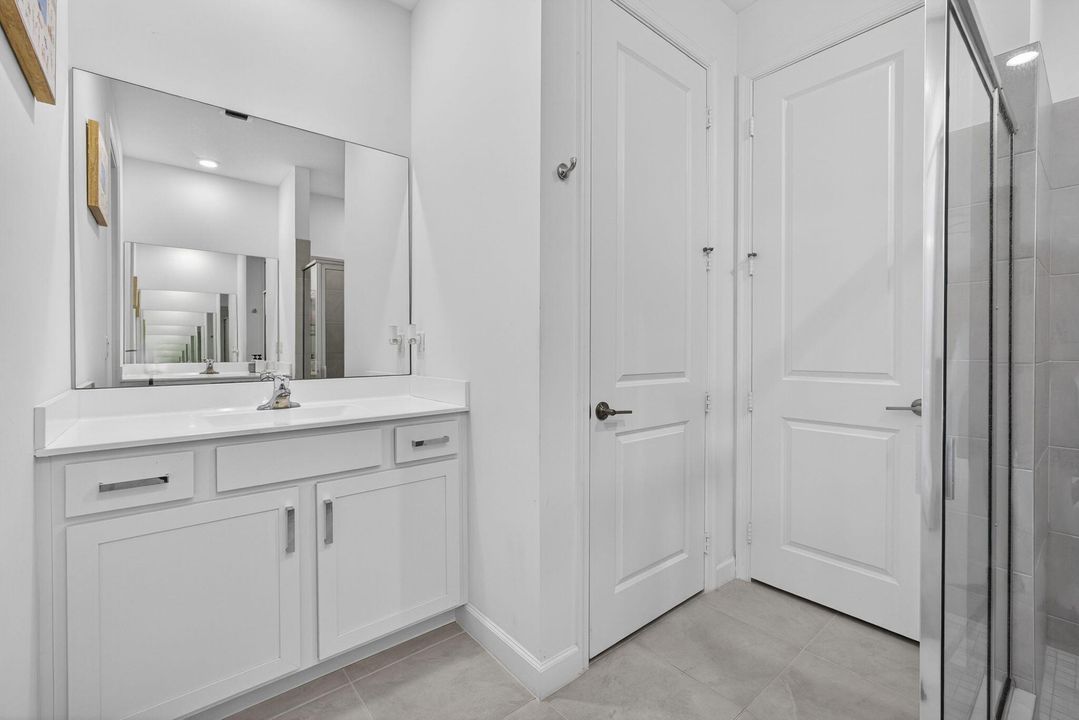 For Sale: $525,000 (3 beds, 2 baths, 1952 Square Feet)