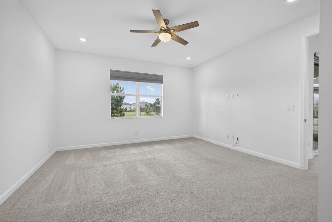 For Sale: $525,000 (3 beds, 2 baths, 1952 Square Feet)