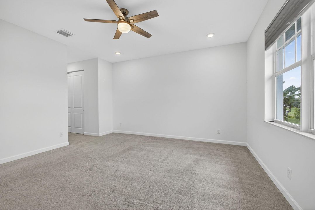 For Sale: $525,000 (3 beds, 2 baths, 1952 Square Feet)