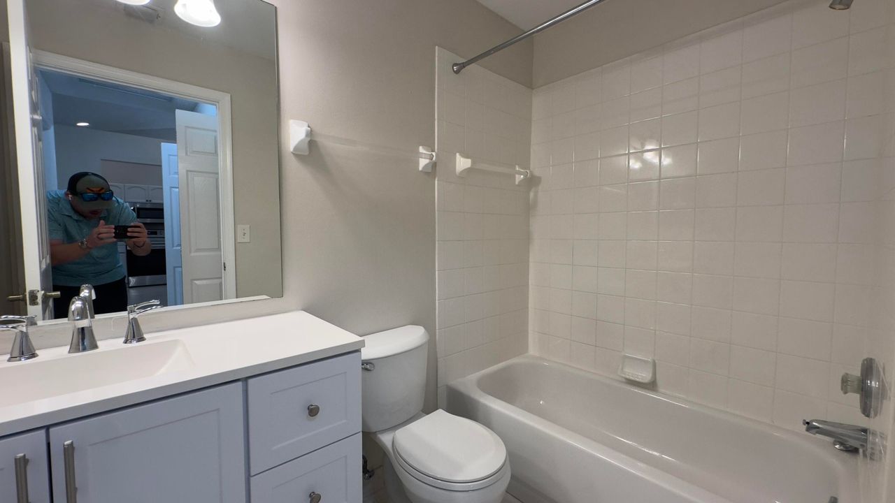 出租: $2,795 (2 贝兹, 2 浴室, 1358 平方英尺)