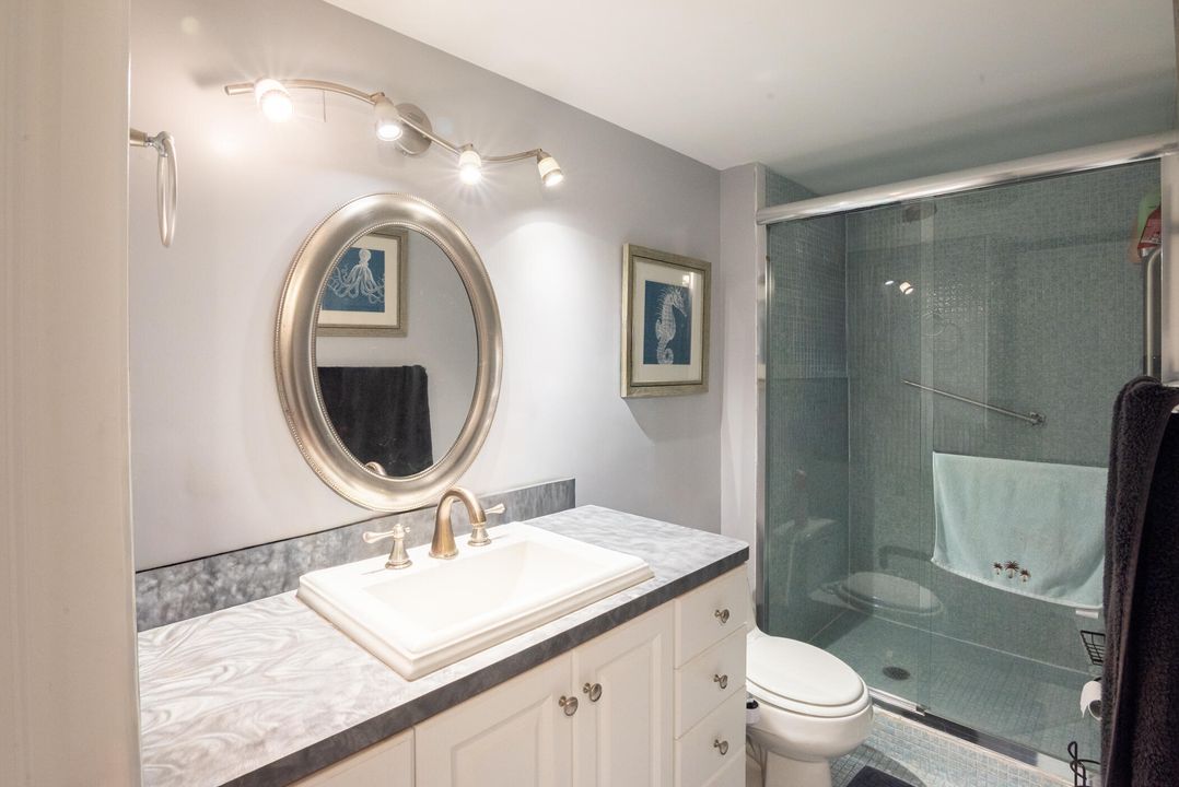 For Sale: $149,900 (2 beds, 2 baths, 1110 Square Feet)