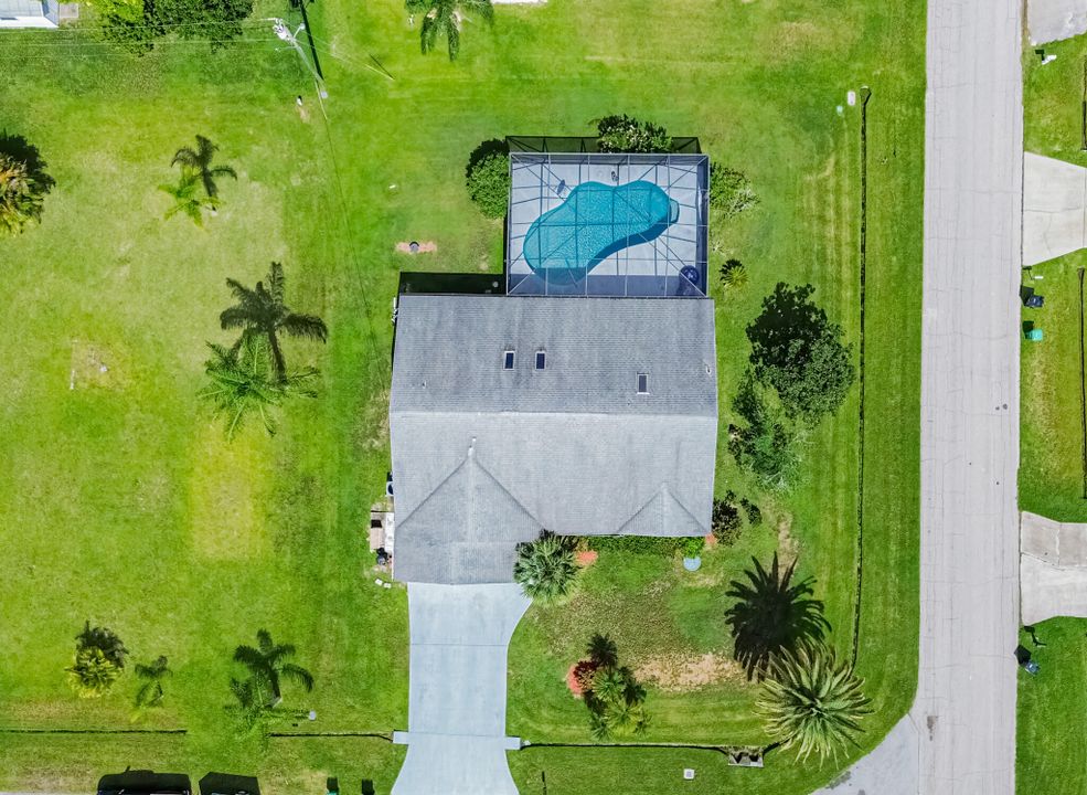 En Venta: $439,999 (3 camas, 2 baños, 1954 Pies cuadrados)