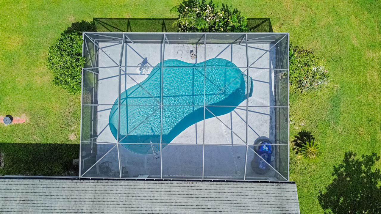 En Venta: $439,999 (3 camas, 2 baños, 1954 Pies cuadrados)