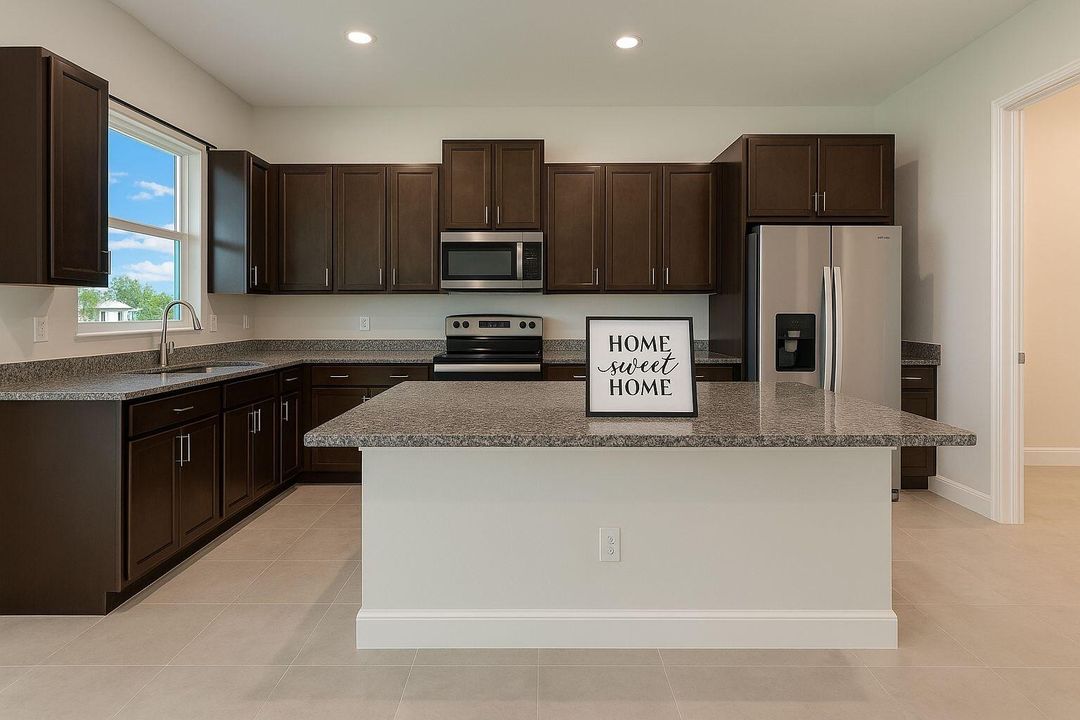 For Sale: $579,999 (3 beds, 2 baths, 1921 Square Feet)