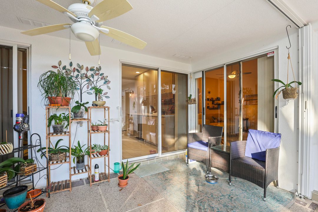 На продажу: $379,000 (2 спален, 2 ванн, 1152 Квадратных фут)