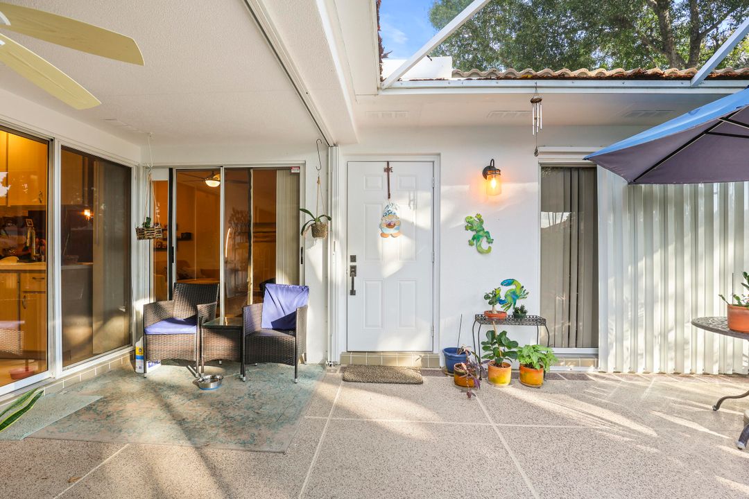 На продажу: $379,000 (2 спален, 2 ванн, 1152 Квадратных фут)