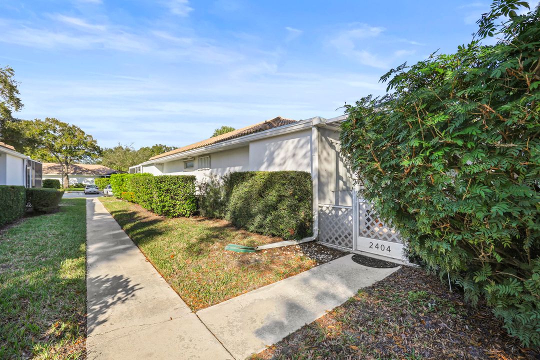 На продажу: $379,000 (2 спален, 2 ванн, 1152 Квадратных фут)