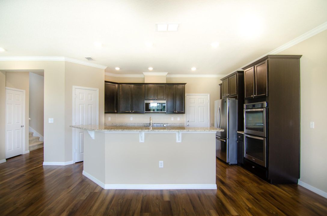 В аренду: $2,800 (4 спален, 3 ванн, 2503 Квадратных фут)