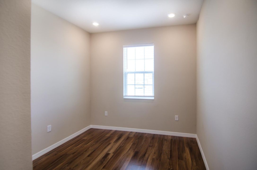 В аренду: $2,800 (4 спален, 3 ванн, 2503 Квадратных фут)