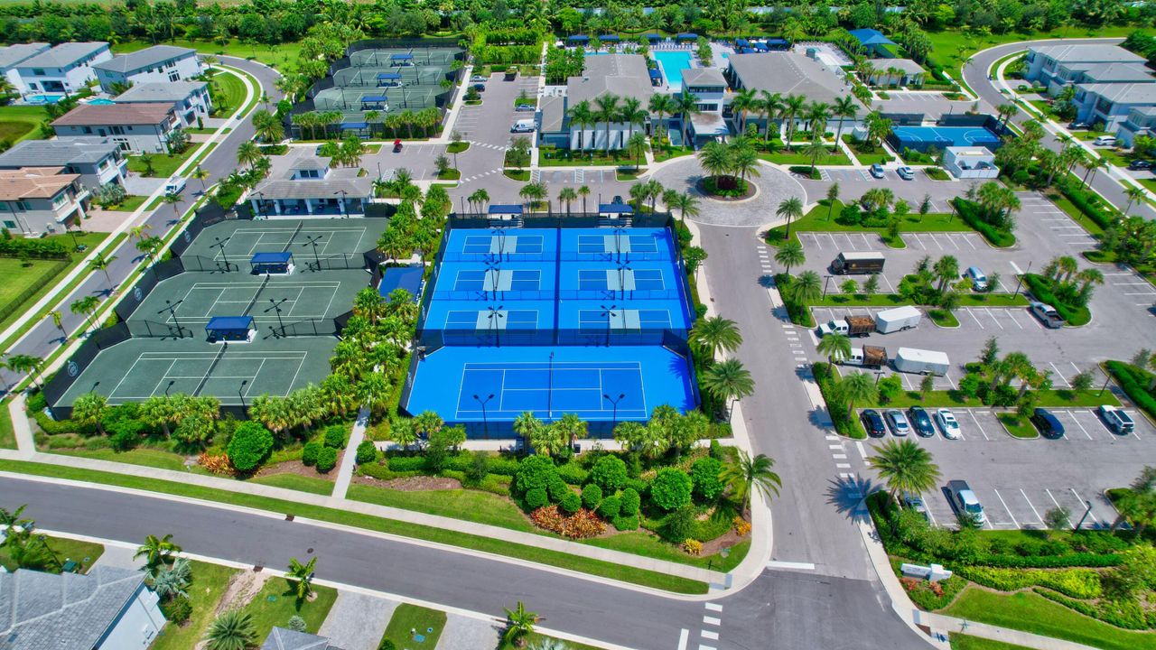 待售: $1,850,000 (5 贝兹, 7 浴室, 4484 平方英尺)