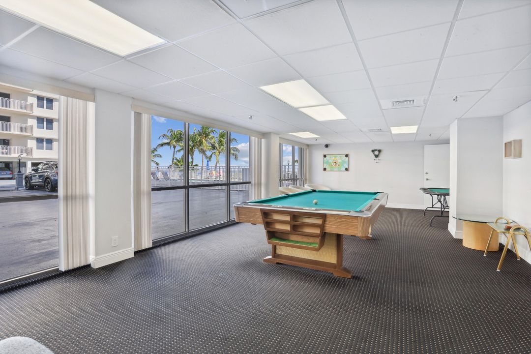 В аренду: $6,200 (2 спален, 2 ванн, 1050 Квадратных фут)