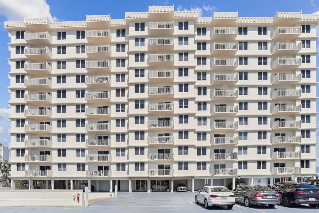 В аренду: $6,200 (2 спален, 2 ванн, 1050 Квадратных фут)