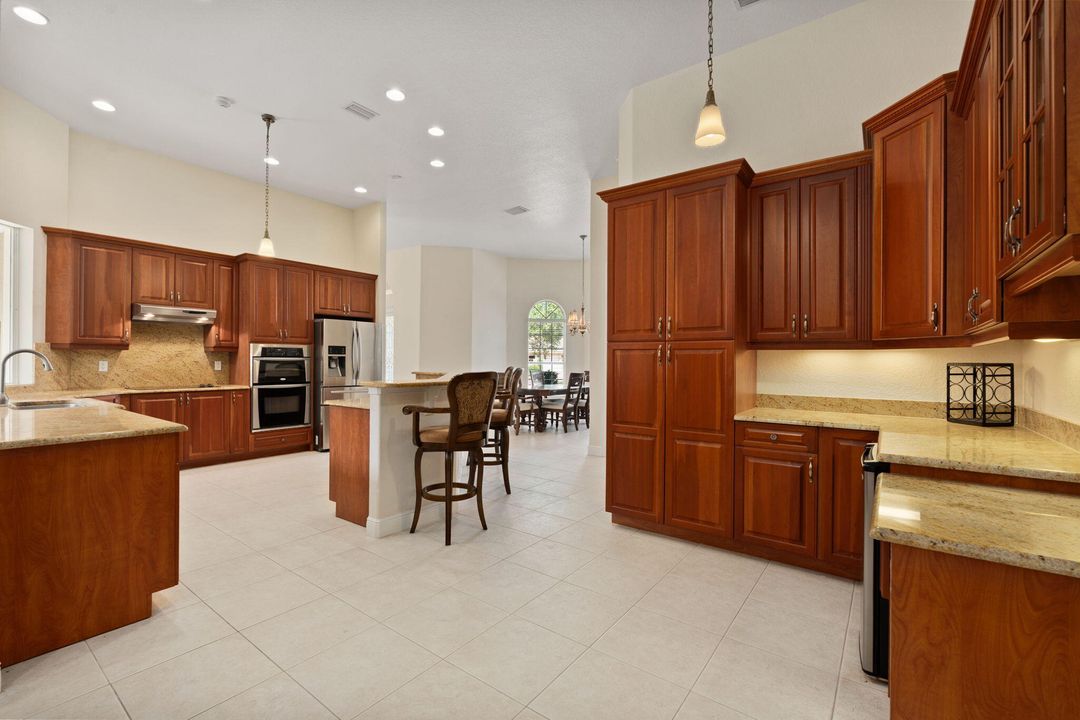 For Sale: $679,000 (4 beds, 3 baths, 3123 Square Feet)