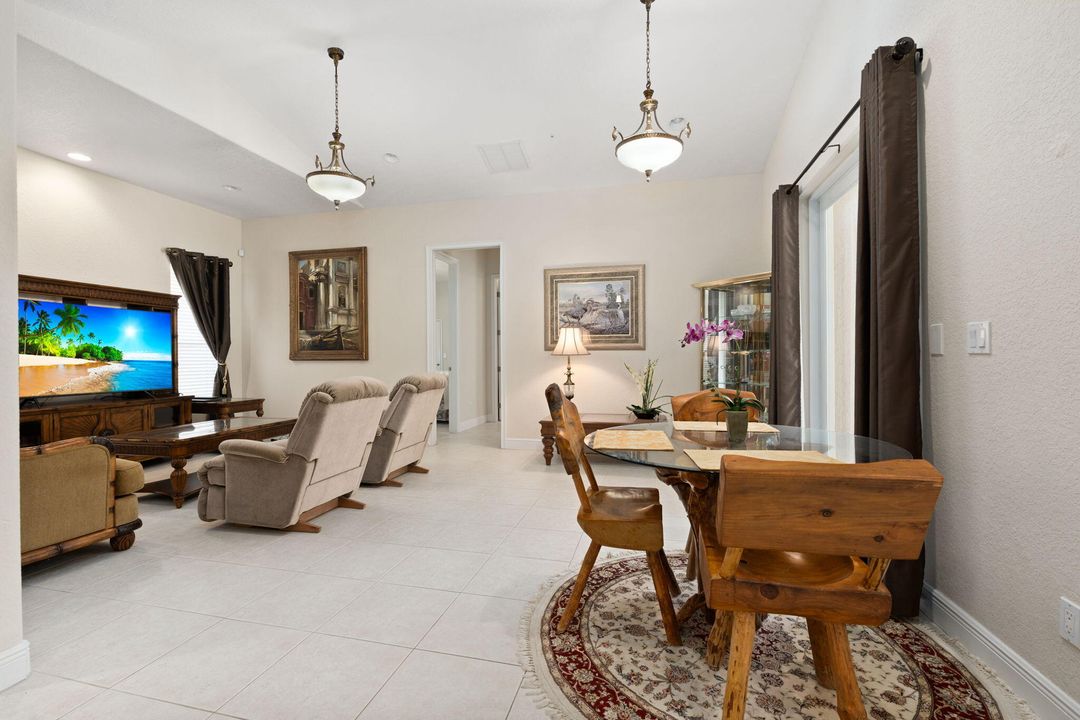 For Sale: $679,000 (4 beds, 3 baths, 3123 Square Feet)