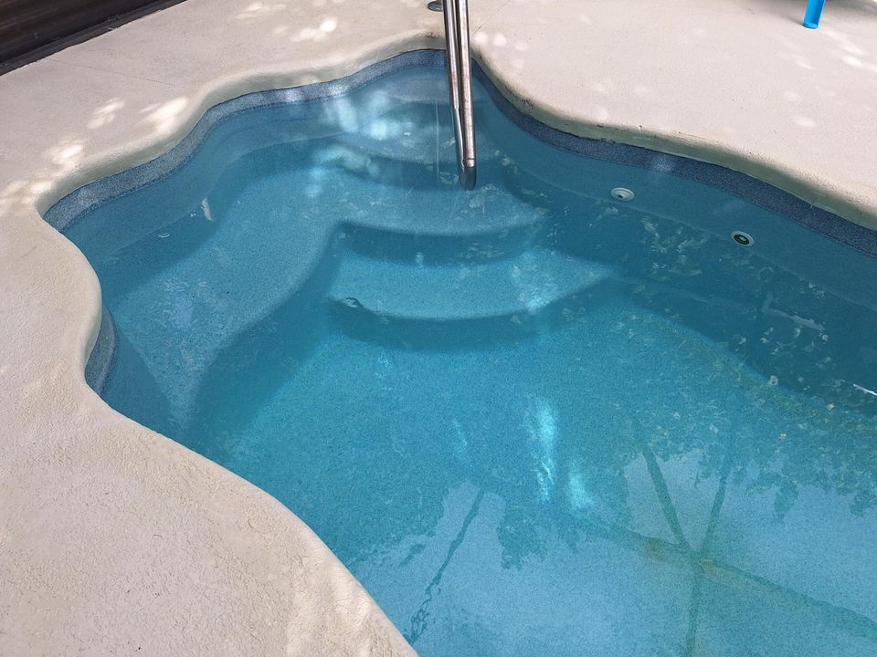 En Venta: $305,000 (3 camas, 2 baños, 1170 Pies cuadrados)