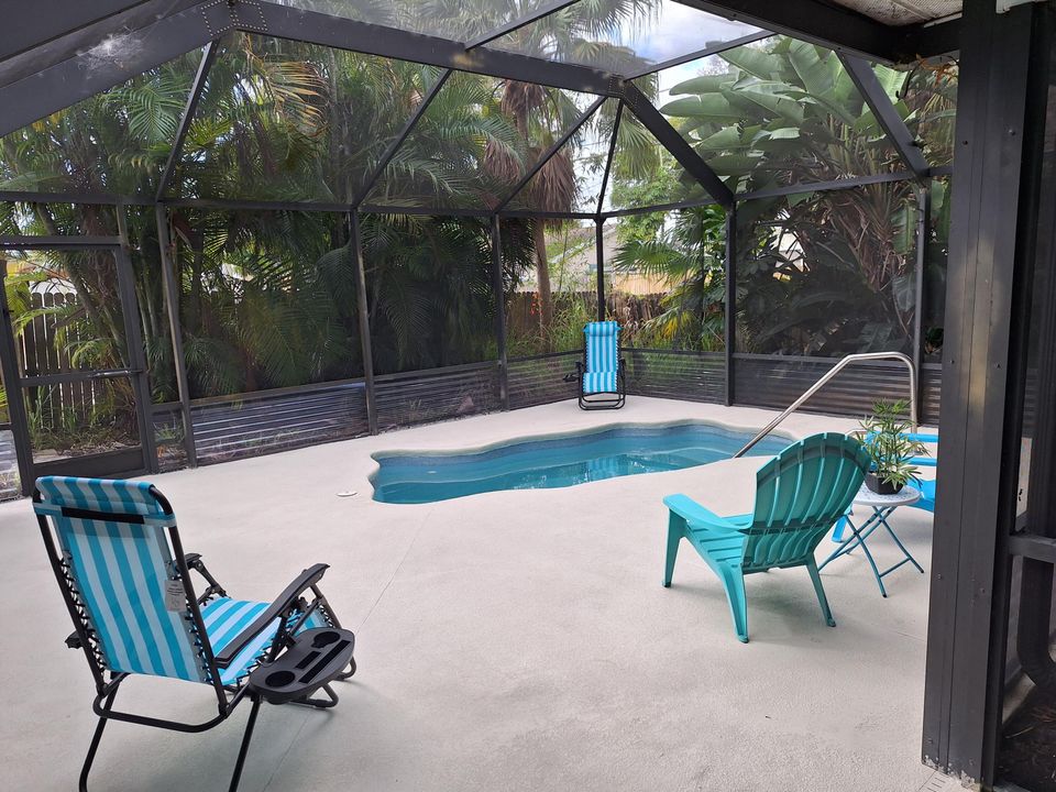 En Venta: $305,000 (3 camas, 2 baños, 1170 Pies cuadrados)