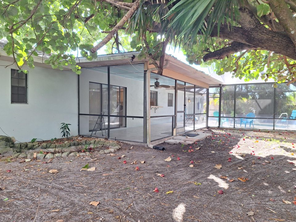 En Venta: $305,000 (3 camas, 2 baños, 1170 Pies cuadrados)