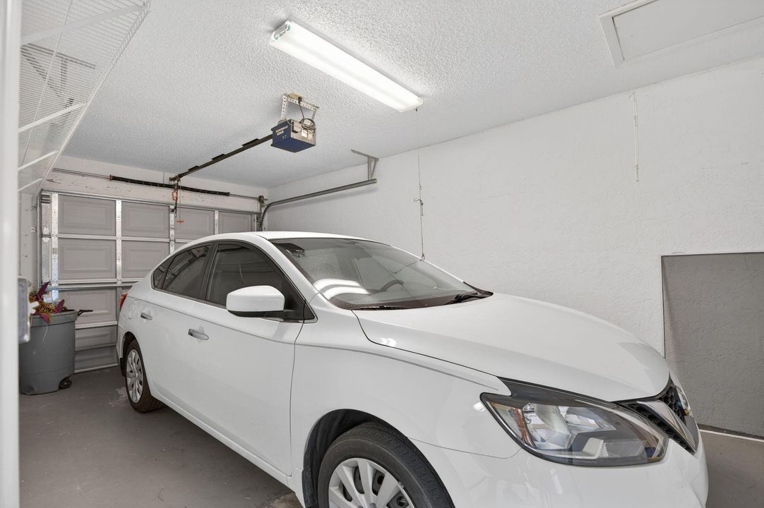 En Venta: $252,000 (2 camas, 2 baños, 1299 Pies cuadrados)