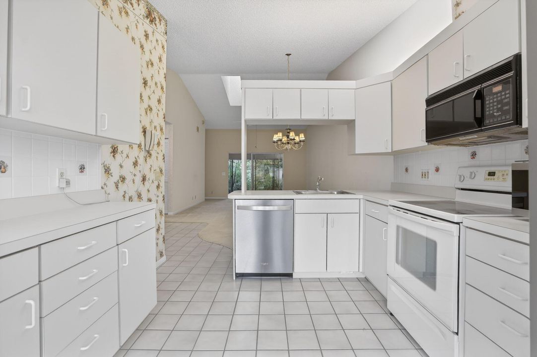 En Venta: $252,000 (2 camas, 2 baños, 1299 Pies cuadrados)