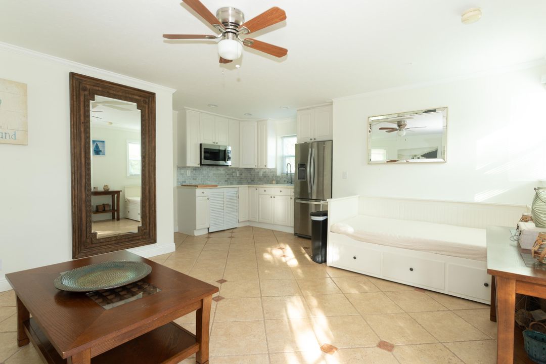 出租: $1,800 (1 贝兹, 1 浴室, 500 平方英尺)