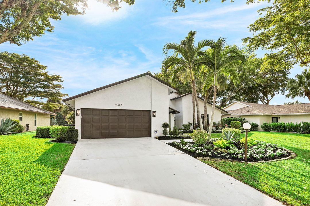 En Venta: $650,000 (2 camas, 2 baños, 1665 Pies cuadrados)