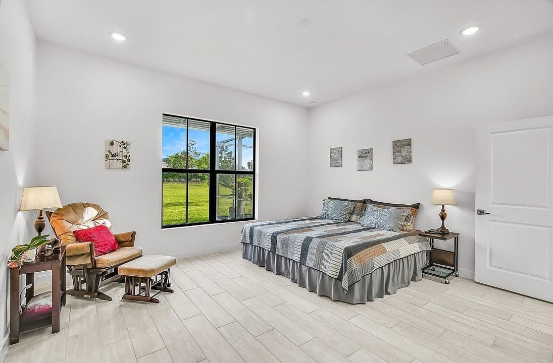 На продажу: $499,900 (3 спален, 2 ванн, 1925 Квадратных фут)