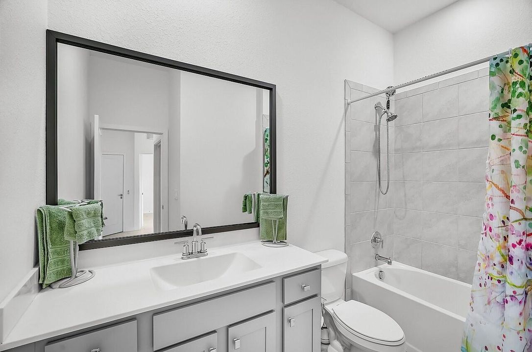 На продажу: $499,900 (3 спален, 2 ванн, 1925 Квадратных фут)