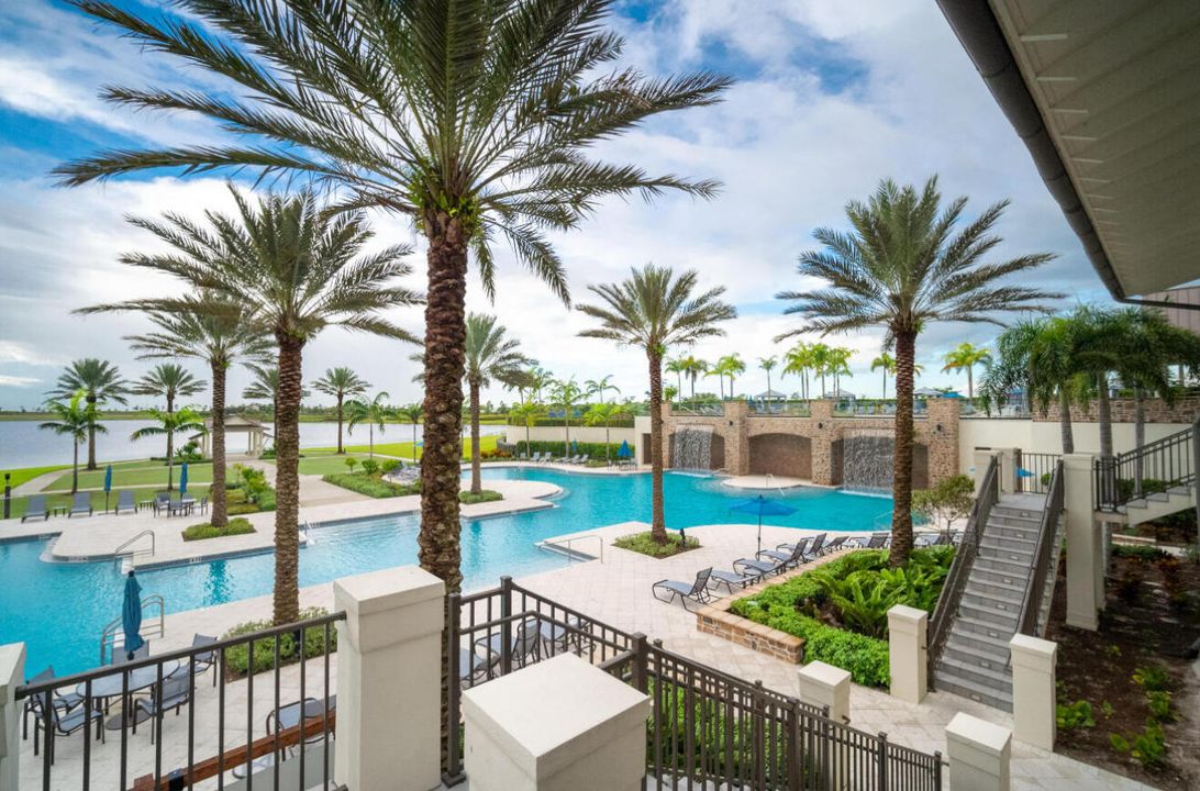 出租: $3,300 (3 贝兹, 2 浴室, 1952 平方英尺)